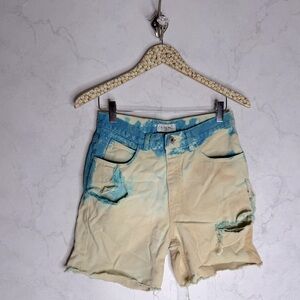 Vintage Guess distressed cut off Jean shorts